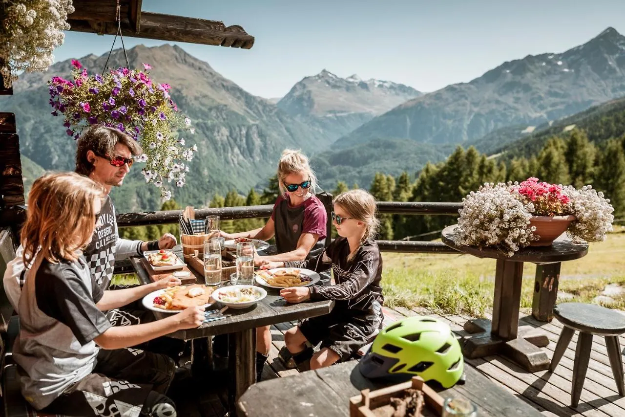 Corso Living Aparthotel Solden